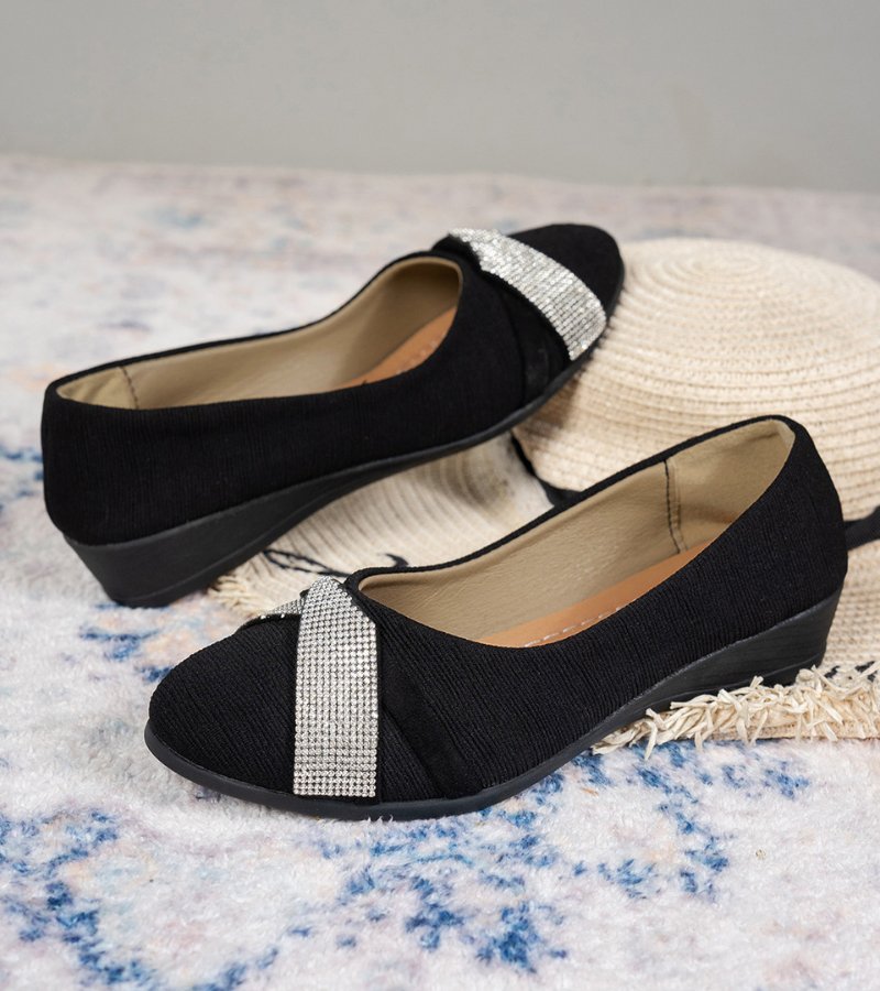 Marzia | Orthopedische Schoenen met Lichte Hak en Strass