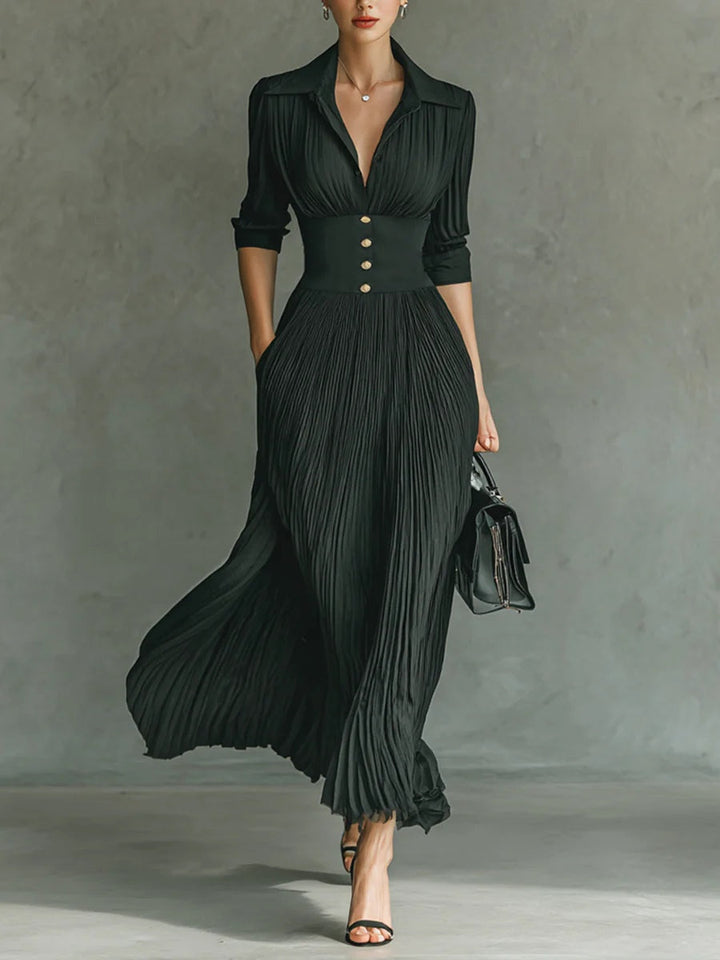 Elvira | Lange geplooide jurk met revers en hoge taille