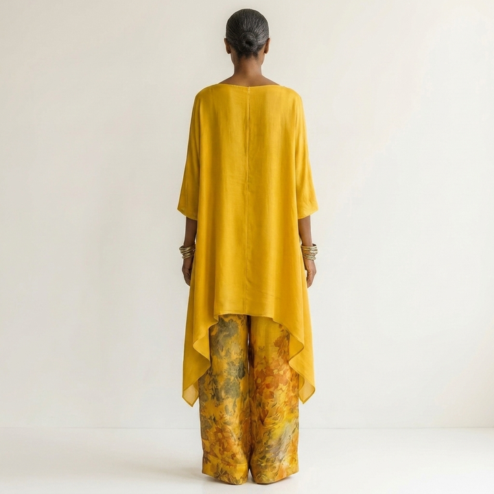 Maud | Tweedelige Set met Asymmetrische Tuniek