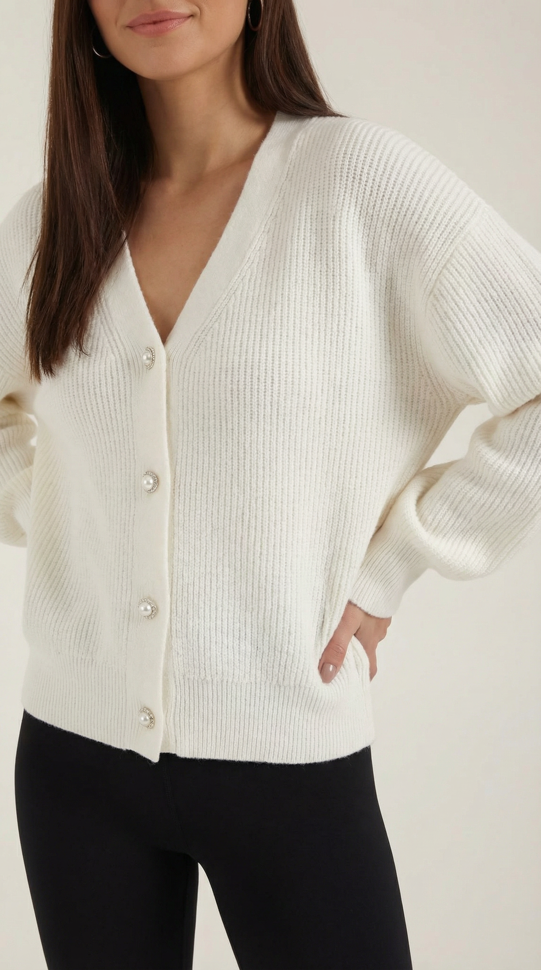 Cindy Gebreide Cardigan met Moerbeiknopjes