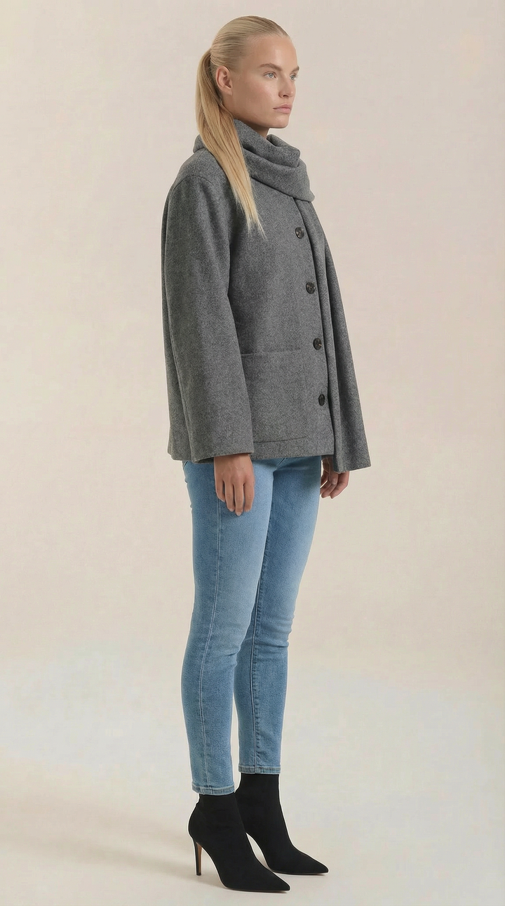Kristina Cozy Cape-Jas