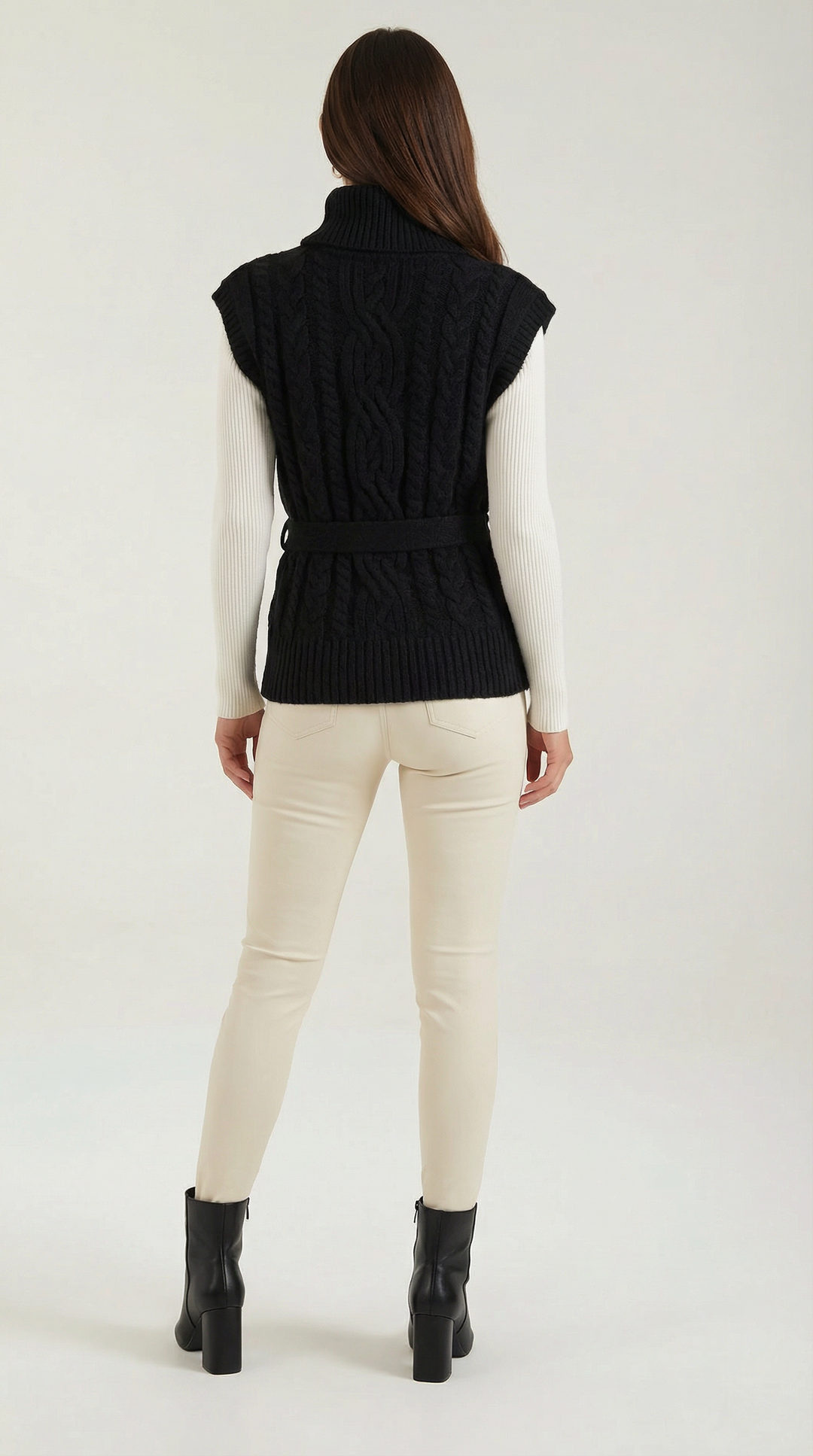 Wendy hoge hals kabelgebreide vest
