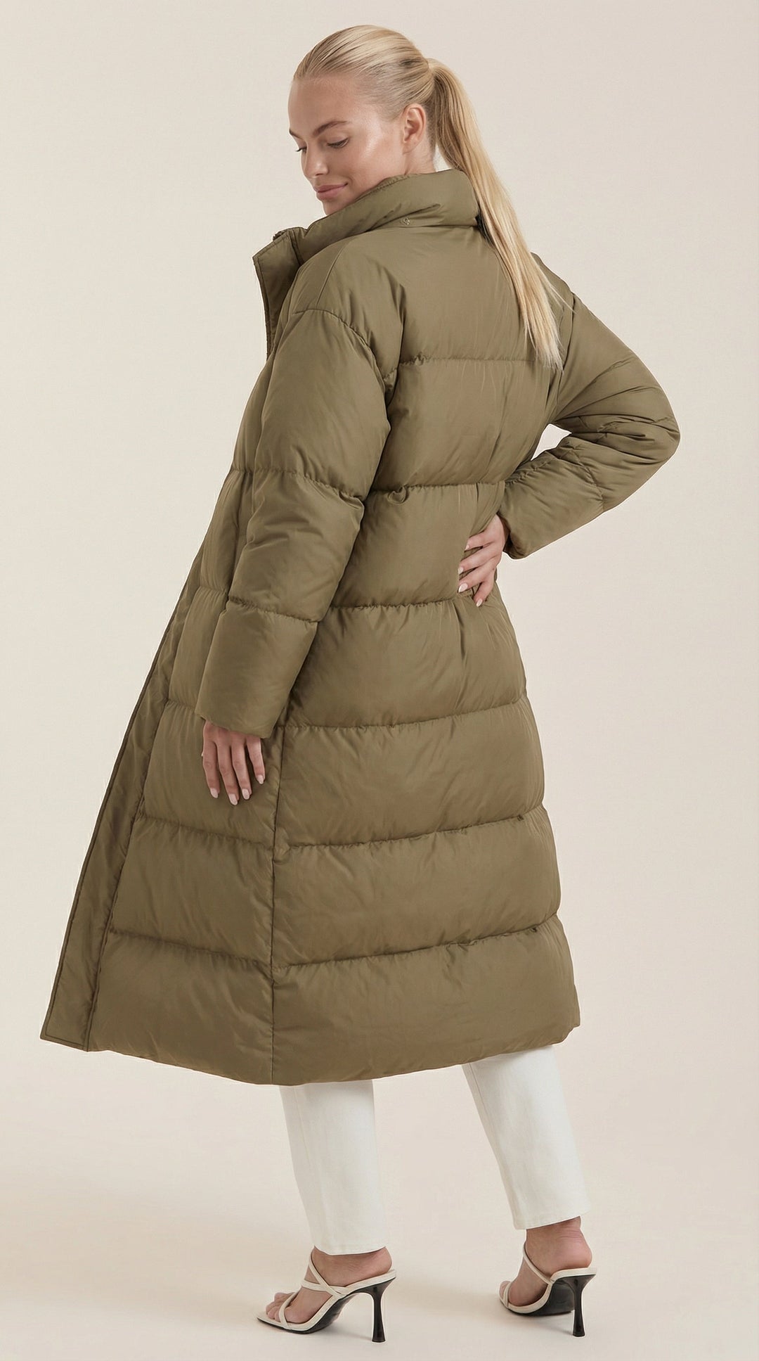 Nora Puffer Gevoerde Jas